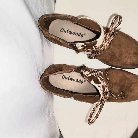 Western Faux Suede Brown and Cream Ankle Boots with Cow Print - Picture 9 of 11